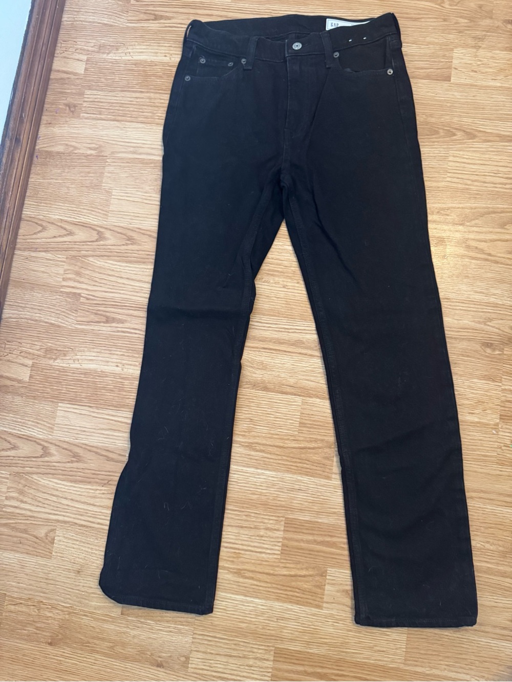 GAP Women’s Black Straight-Leg Jeans